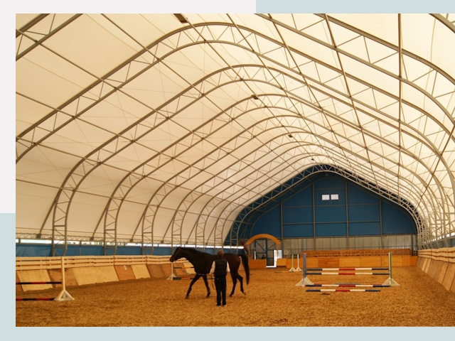 Строительство конных манежей в Конаково