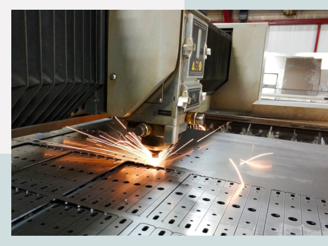 Лазерная резка металла в Конаково от 608 руб.