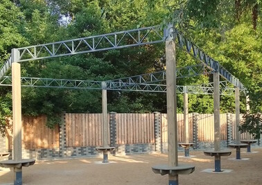 Терраса из металлоконструкций под ключ, проектирование, изготовление и монтаж от СтальСтрой-Кнк